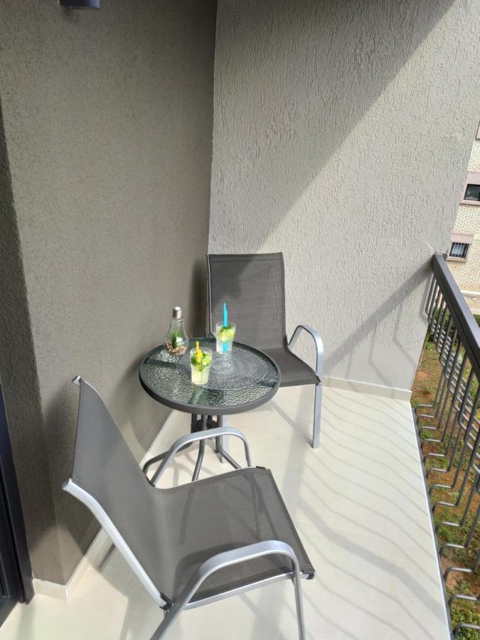White Studio Apartman Пула Екстериор снимка